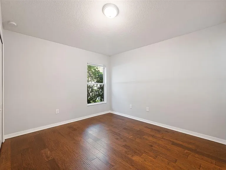 18035 Arbor Crest Dr — Photo 21