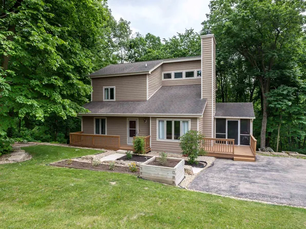 263 Blackhawk Trce, Galena, IL 61036