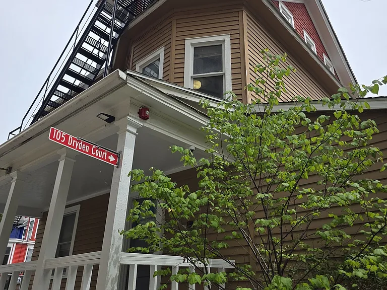 105 Dryden Ct — Photo 39