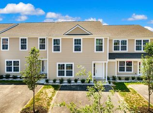 420 Pin Oak Dr NW, Christiansburg, VA 24073