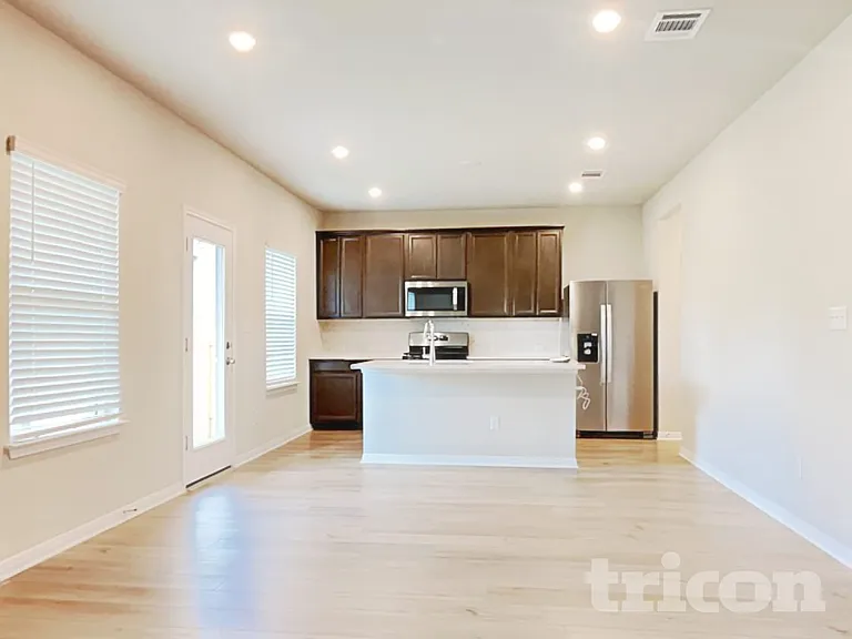 11706 Copperstone Ave — Photo 5