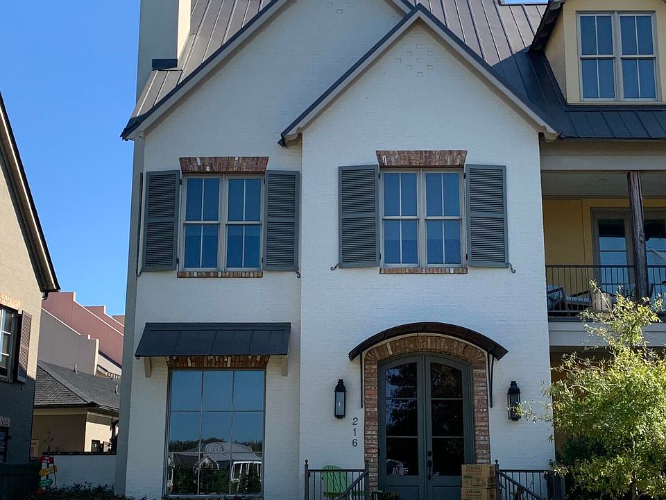 1st image of 216 Eastpark St