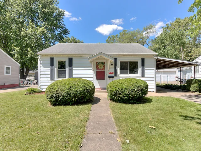 1116 W Columbia Ave photo 1