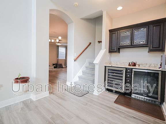 4th image of 156 Dominica Ct