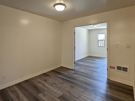 4th image of 1555 Oxford St #105