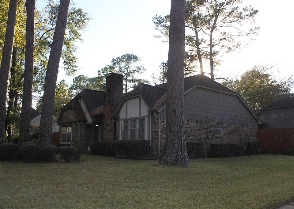 1st image of 15139 Rolling Oaks Dr