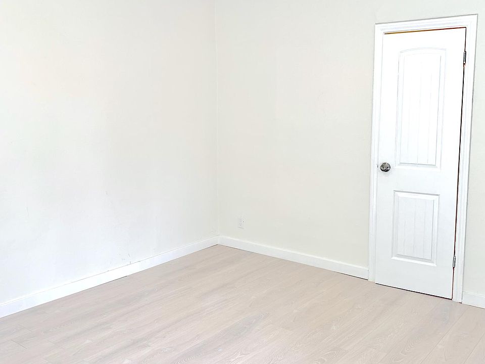 1st image of 7655 Fountain Ave