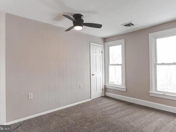 306 S Front St #C, Lemoyne, PA 17043
