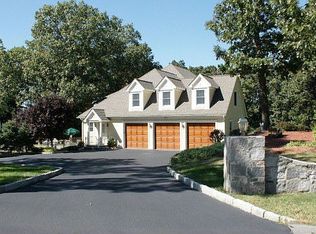 11 Ruby Ln, Carmel, NY 10512