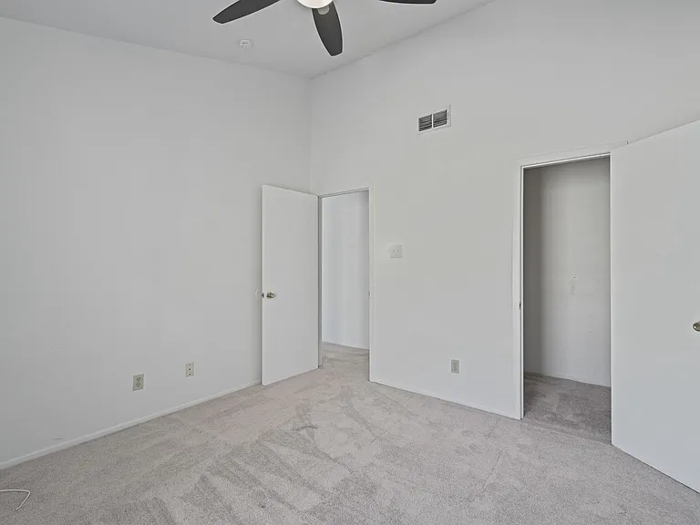 2406 Capitan Dr #D — Photo 8
