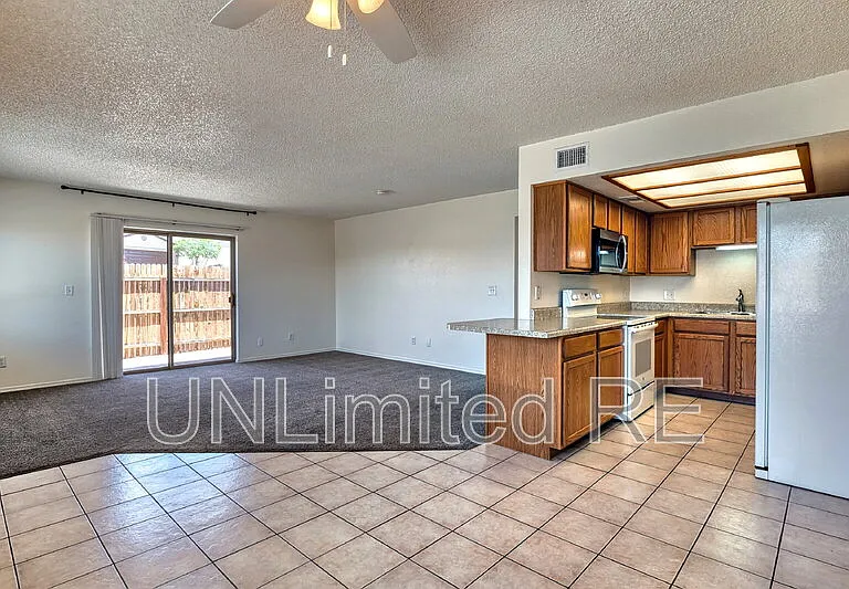 2980 Winterhaven Dr — Photo 8