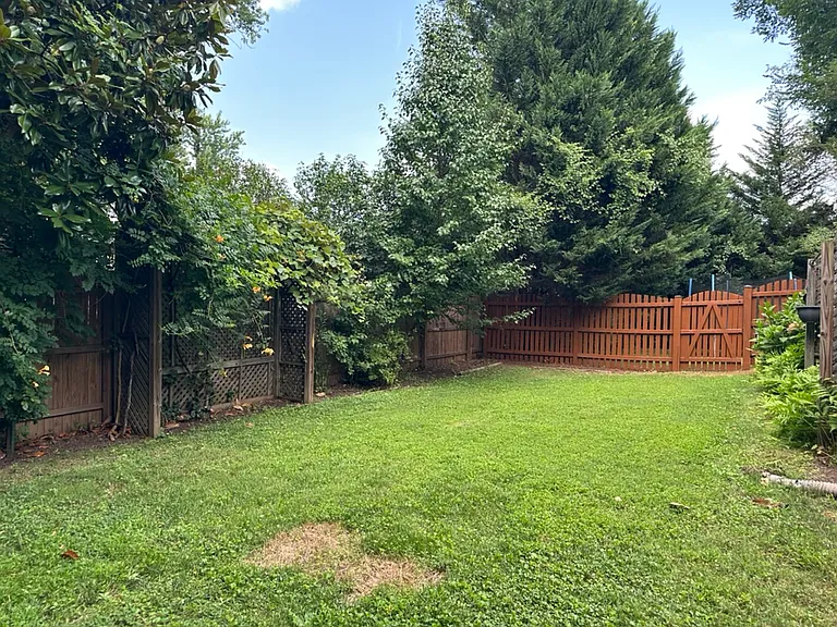 9612 Annlee Ter — Photo 33