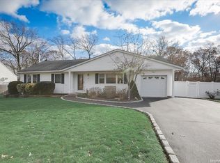 210 Granny Rd, Farmingville, NY 11738