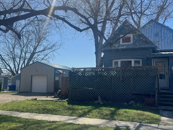 120 7th Ave NW, Oelwein, IA 50662