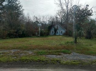 669 Lakeside Dr, Moncks Corner, SC 29461