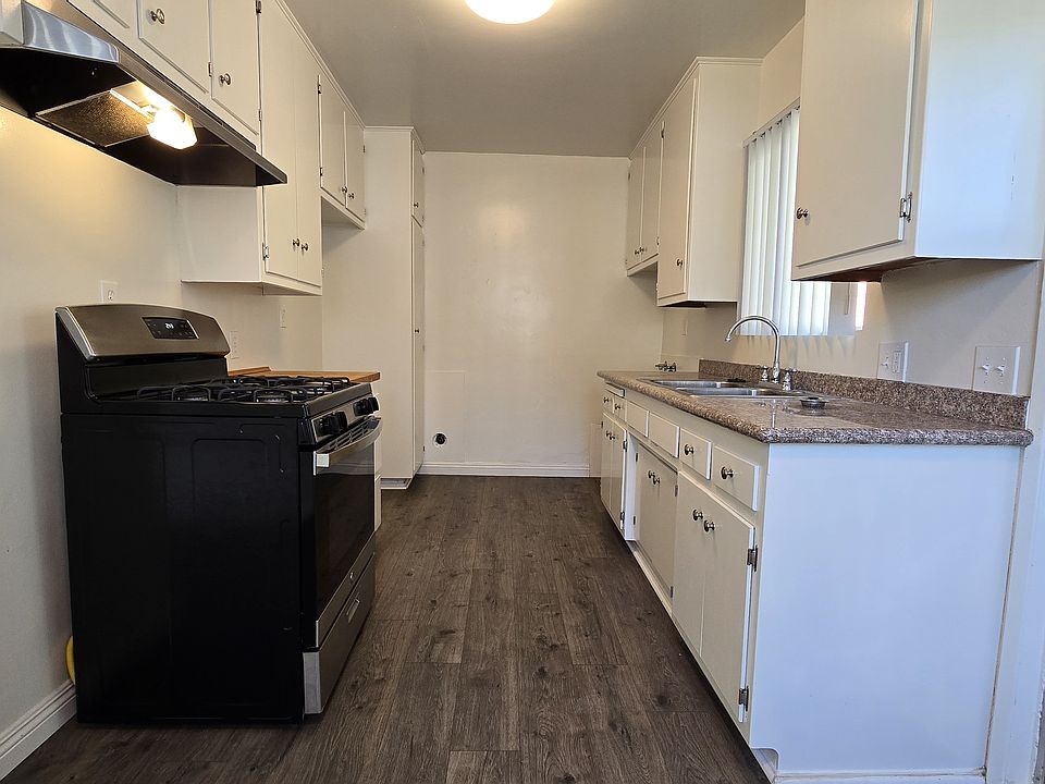 1st image of 105-111 E Laurel Ave #107