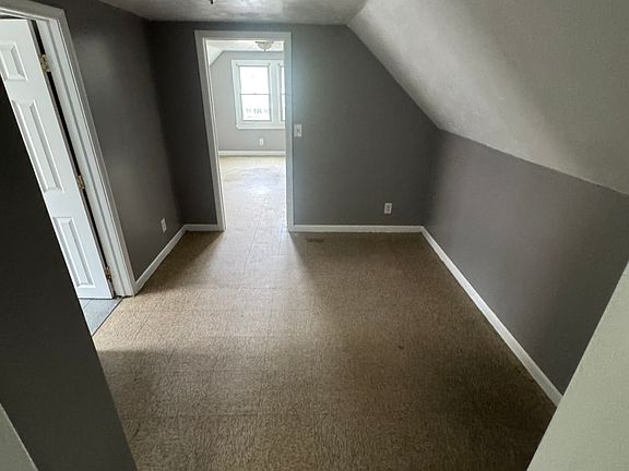 3rd image of 11823 Imperial Ave APT 3