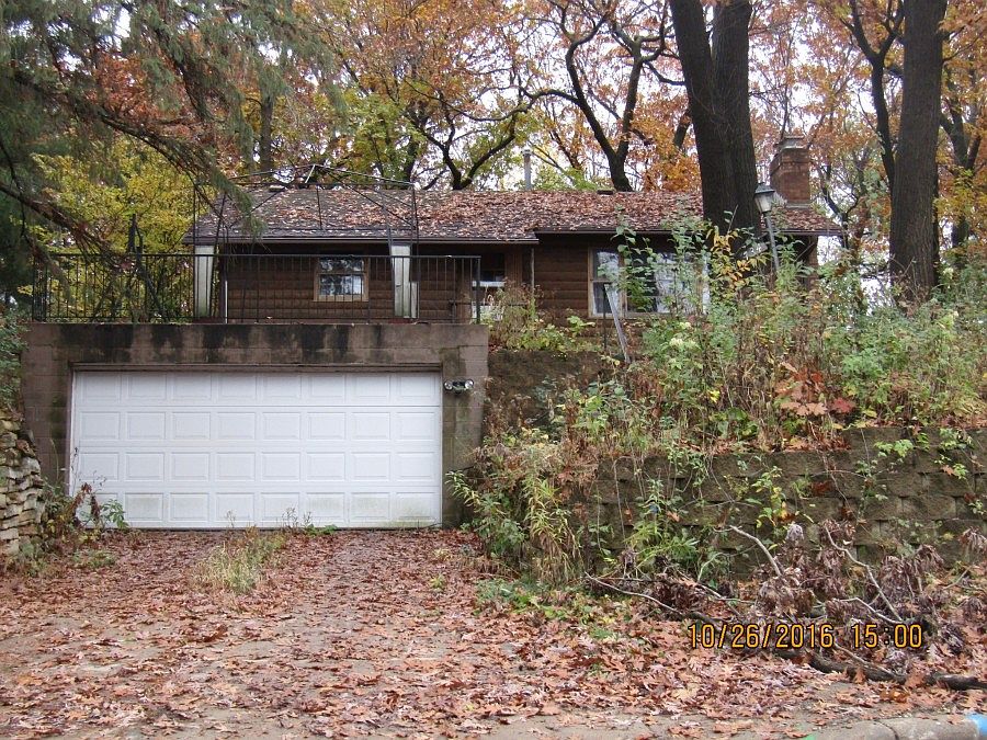1st image of 734 Heinel Dr