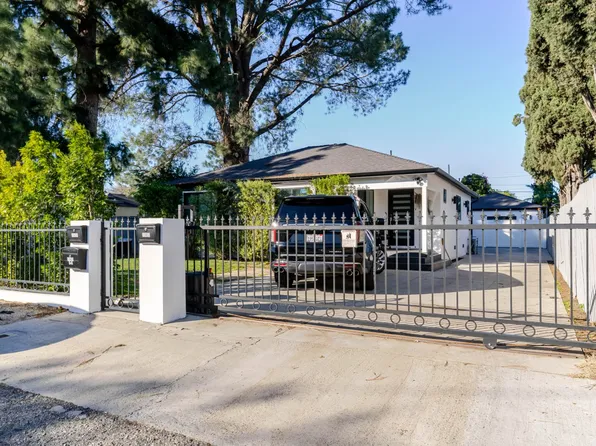 11453 Calvert St, North Hollywood, CA 91606
