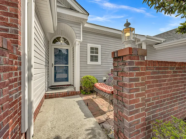 3809 Mayfield Ct — Photo 2