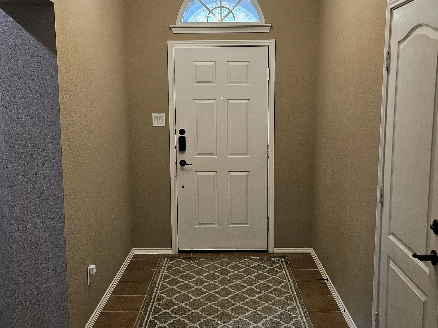 Spacious 4BD/2.5BA Single-Story Home in Bozman Farm Estates — Photo 1