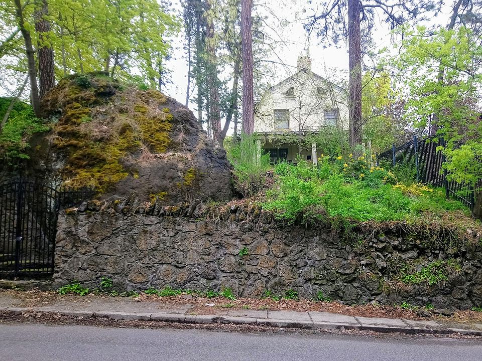 2nd image of 1107 W 7th Ave