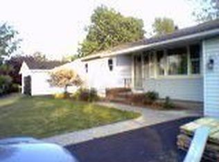 40 Vince Dr, Rochester, NY 14606