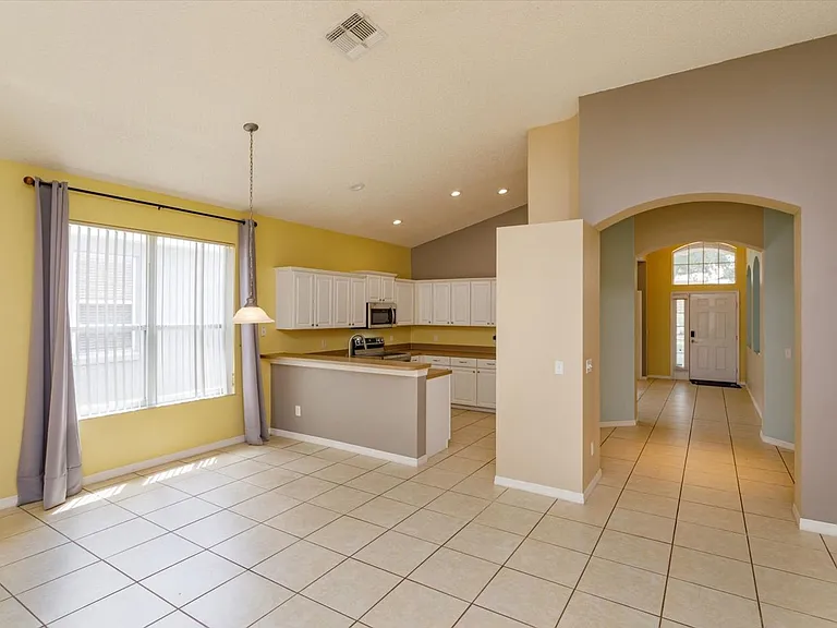 5537 Burlwood Dr — Photo 8
