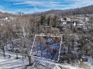121 Cliff Street, Sistersville, WV