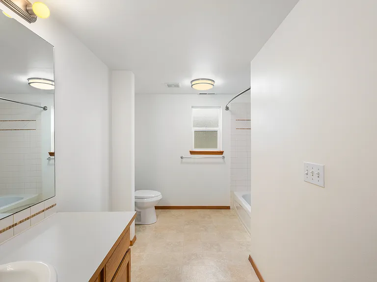 8823 Delridge Way SW #B — Photo 27