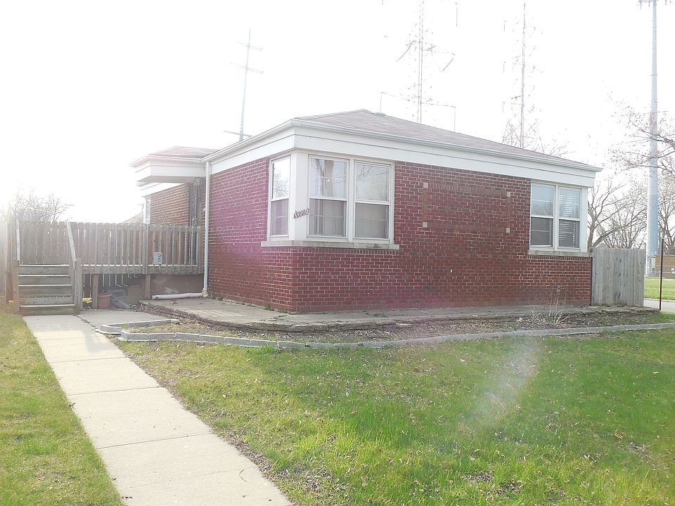 1st image of 14200 Emerald Ave