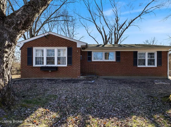 3314 Startan Ct, Louisville, KY 40220