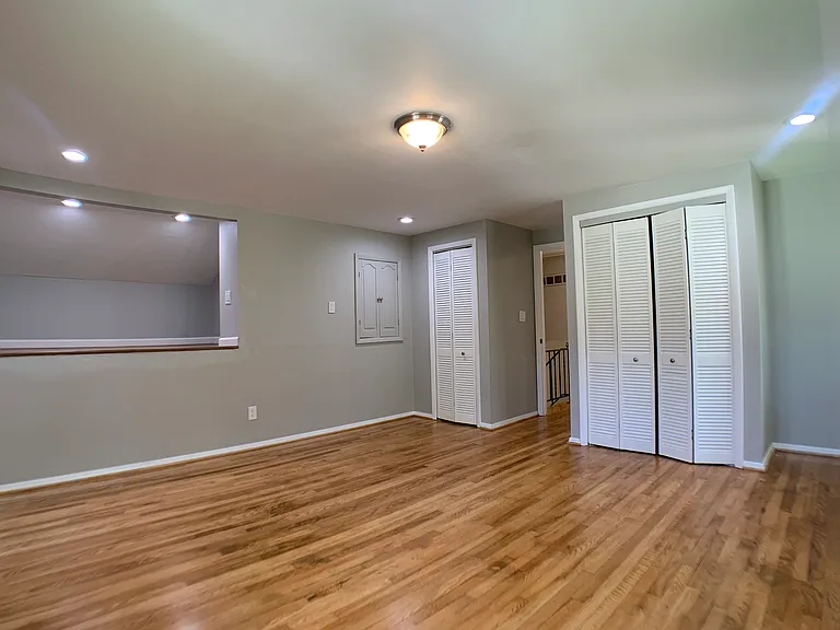 2113 Folkstone Rd — Photo 16
