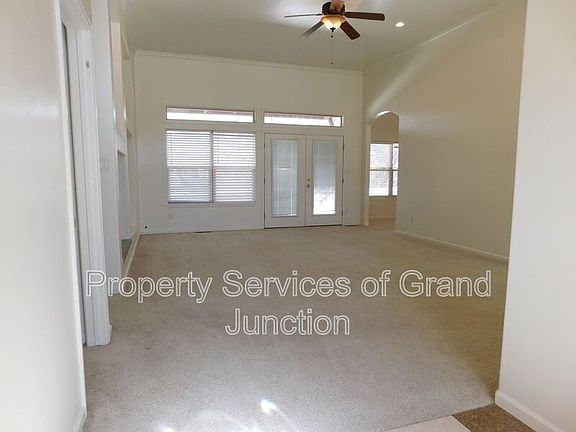 3rd image of 2618 Foxglove Ct