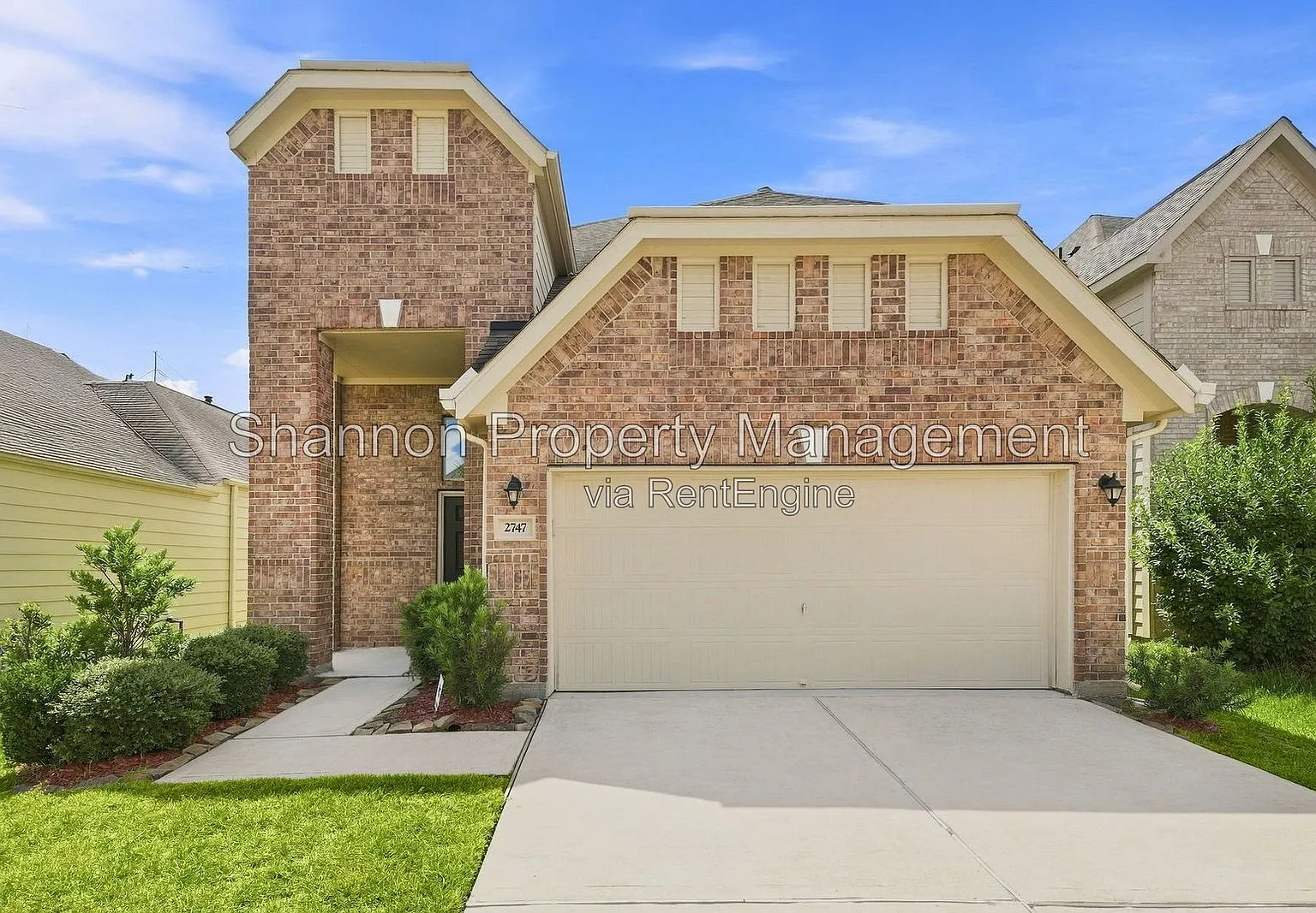 4 bed, 1.5 bath, 2300 sqft, $2,300 — Photo 1