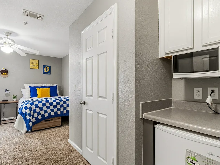 Townhomes at TSC — Photo 14