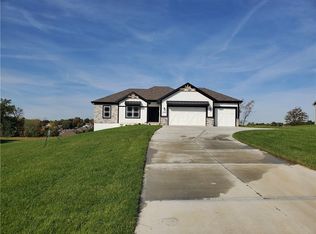 7900 N Spruce Ave, Kansas City, MO 64119