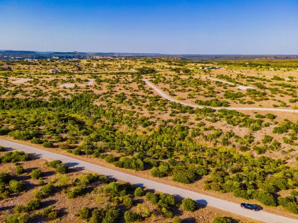 39 Royal Aberdeen Ct, Graford, TX 76449