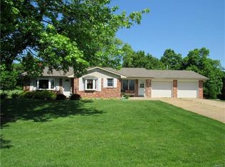 4303 Highway V, Villa Ridge, MO 63089