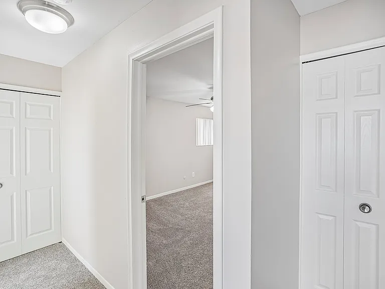 Rivercrest Apartments — Photo 65