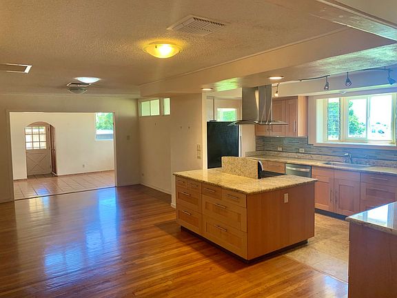 2nd image of 2144 Kolo Pl