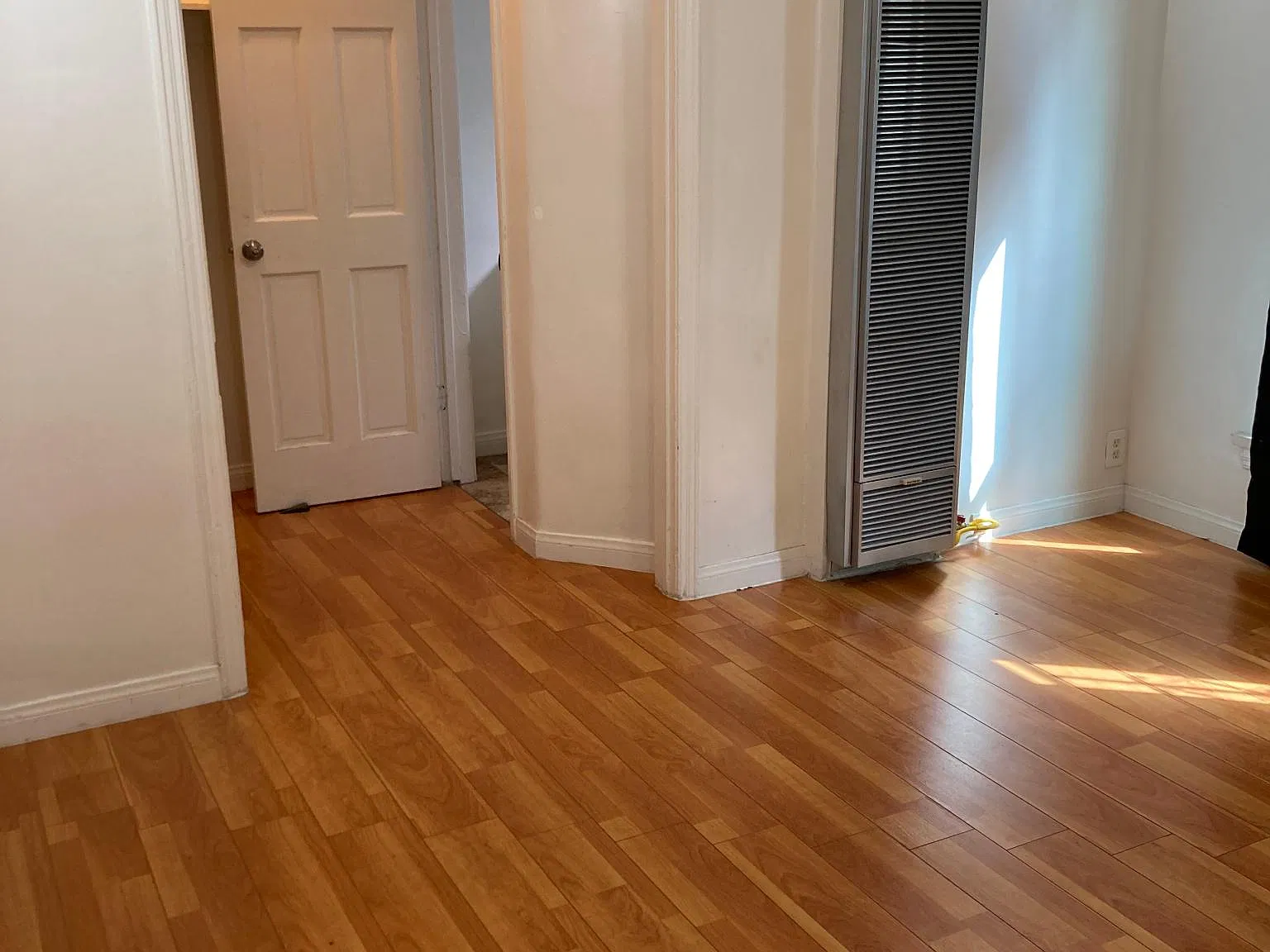 Studio, 400 sqft, $1,700 — Photo 2