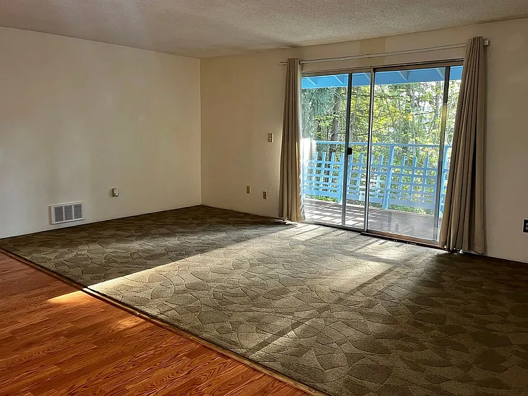 1110 Shorewood Drive — Photo 11
