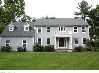 8 Sunrise Dr, Avon, CT 06001
