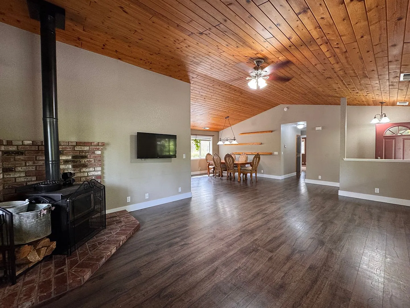 Gorgeous house in Hamilton Branch! — Photo 3