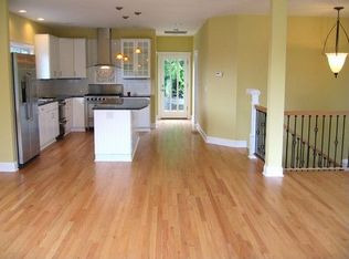 15820 12th Ave SW, Burien, WA 98166