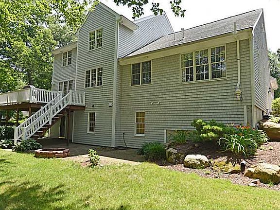 3rd image of 409 Glen Hill Dr N