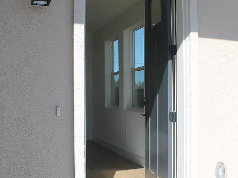 3841 Zapata St — Photo 3