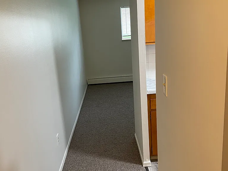 17620 Lakeshore Blvd — Photo 3