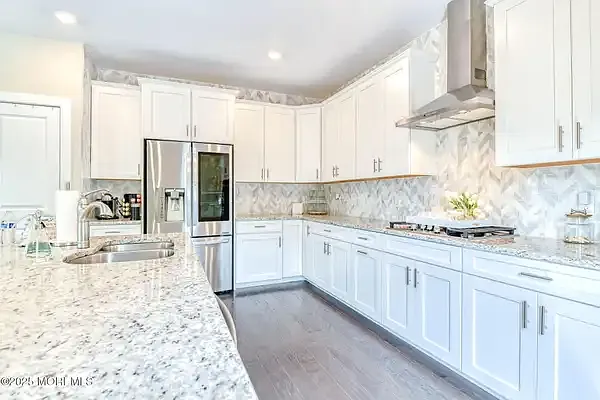 1529 Paxton Ln — Photo 9